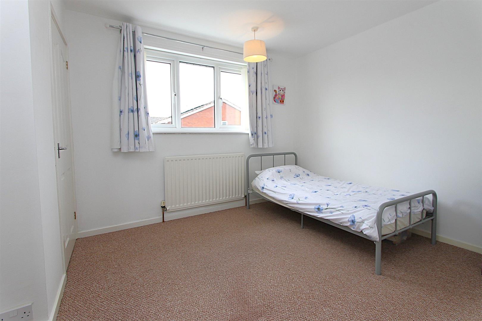 Curlew Close, Kidderminster